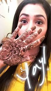 The lead pair, nakuul mehta and disha parmar were seen interacting with the actors, who will feature in one of. Pin By Kamil Khan On Disha Parmar Hand Henna Hand Tattoos Henna Hand Tattoo