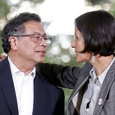 Crisis política en Colombia: Gustavo Petro le pidió la renuncia a sus  ministros y ya hay dos nuevas bajas en el gabinete