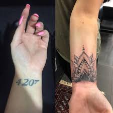 Mandala Cover Up Custom Tattoo Mandala And Dotwork Tattoo Design Wrist Tattoo Cover Up Cover Tattoo Wrist Tattoos For Women