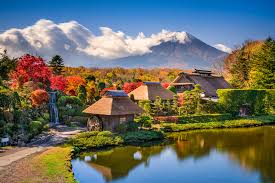 ɸɯꜜ(d)ʑisaɴ (listen)), located on the island of honshū, is the highest mountain in japan, standing 3,776.24 m (12,389.2 ft). Oshinohakkai The Traditional Village With Views Of Mount Fuji Peakexperiencejapan