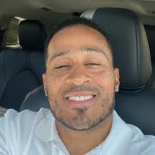 Remember RadioShack? It's now a crypto company with wild tweets.