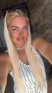 Hi eveyone im due to move to longhill in a months time, ive never lived