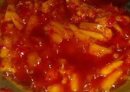 Rasanya pedas dan gurih, cocok untuk beragam makanan. Resep Sambal Goreng Nanas Yang Lezat
