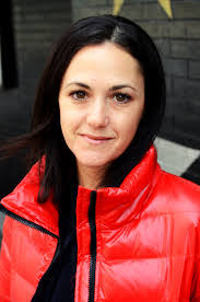 Dayna Frank's Instagram, Twitter & Facebook