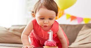 تطور الرضيع في العام الأول الشهر الثاني عشر baby blog baby kiss baby life