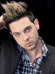 relight my fire moderne kurze frisuren dunkles karamell haar lange haare manner