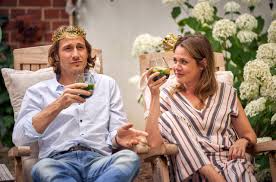 Ellen was born in 1640, in deu. Vater Allein Zu Haus Andreas Szene 8 Film Rezensionen De