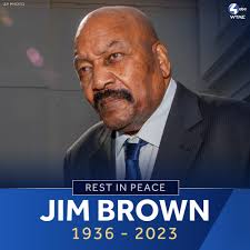 Jim Brown, one of the greatest players in pro football history, has died at  the age of 87 >> https://bit.ly/3Mj3f2F