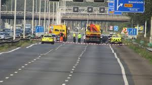 De a20 is in de richting gouda langdurig dicht als gevolg van een ongeluk waarbij drie auto's betrokken zijn, meldt de verkeersinformatiedienst (vid). Werkstraf Voor Automobilist Die Waarschuwingen Bandenspanning Negeerde Nos