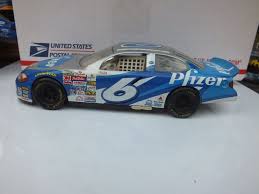 Detailed engine and trunk compartment; Mark Martin 1999 Mattel 6 Pfizer 1 24 Nascar Ford Taurus Race Car Nascar Collectibles Nascar Volkswagen Golf Mk1