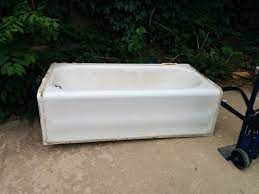 S.s.m& co the a & o work's standard 5 1/2 claw foot bath tub 1916 used for sale. 1928 Vintage 5 Alcove Bathtub