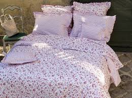 Retrouvez toutes les explications dans notre dossier. Du Linge De Lit Tres Fleuri Elle Decoration
