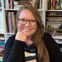 100+ profilů „Avins“