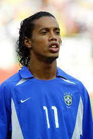 Shizuoka June 21 Portrait Of Ronaldinho Of Brazil Before The Fifa World Cup Finals 2002 Quarter Finals Match Betwe Brazil Football Team Fifa World Cup Fifa