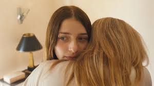 Holly : le nouveau film produit par les frères Dardenne au cœur du divin  [bande-annonce]