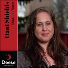 Dani is a proud born and raised Spokanite who loves to share her love for  the city while working with each of her clients! 🏔 After graduating from  Eastern Washington University, Dani