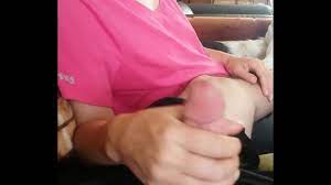 Hand job on couch - XVIDEOS.COM