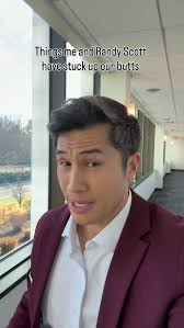 In our very last post show press conference @randyscott finally tells me  where babies come from. We also talk about our New Year's resolutions 🎉🍾