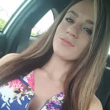 Katie Mullis (@katemullisey)