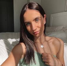 Elena Collica's Instagram, Twitter & Facebook