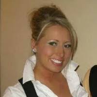 Nicole Bedell's Instagram, Twitter & Facebook