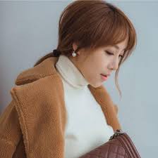 雙胞胎佩佩韓式婚紗女王- 怎麼那麼奇怪？ 剛剛忽然下起好大的雨，用倒的那種傾盆大雨，...