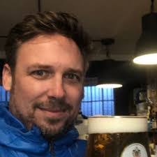 Dan Locke's Instagram, Twitter & Facebook