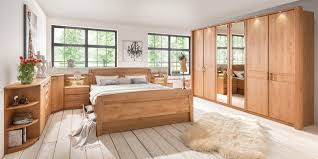 Wiemann lido schlafzimmer bett schrank nachtschranke erle. Bei Uns Finden Sie Klassische Schlafzimmer Mobelhersteller Wiemann Oeseder Mobel Industrie