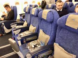 14 seats rated 8/10 pitch 78 width 21 slide down bedifeipod ac power. British Airways Economy Class Flight To New York Review Pictures