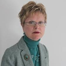 Carolyn Suess's Instagram, Twitter & Facebook