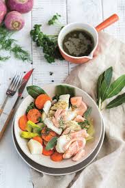 Pot Au Feu De La Mer Creme Au Persil Recette Pot Au Feu Recette Poisson Poisson