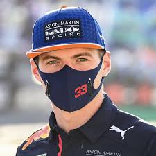 Verstappen kletterte nach dem unfall frustriert aus dem demolierten auto, setzte sich kurz auf einen betonblock und kehrte dann zurück in die garage. F1 Stroll Aufs Ubelste Beleidigt Verstappen Ohne Einsehen