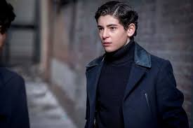 1 credits 1.1 actor 1.1.1 season 1 1.1.2 season 2 1.1.3 season 3 1.1.4 season 4 1.1.5 season 5 2 selected filmography 3 trivia 4 external links touch as jake bohm the games maker as. Bruce Wayne Will Begin The Path To Batman In Gotham Season 4