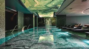 The indoor pool here offers lane leisure, fitness sessions and instructional swim. Savoy Palace Hotels In Heaven