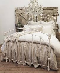 Shabby chic bedroom ideas for adults. Great Idea Of A Headboard Made Of Recycled Wood For Shabby Chic Bedroom Decor Istandarddesign Shabby Chic Decor Bedroom Chic Bedroom Decor Chic Bedroom Design