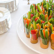 Entdecke rezepte, einrichtungsideen, stilinterpretationen und andere ideen zum ausprobieren. A Diy Wedding Reception For 200 The Party Plan Kitchn