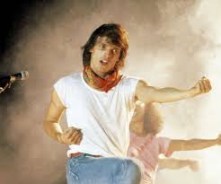 He grew up with picasso and ernest hemingway, who where family friends. Miguel Bose Y Los Capitulos De Morbo Ambicion Y Mentes Torturadas Que Deben Aparecer En Su Serie Famosos