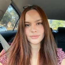 Alexa Meza's Instagram, Twitter & Facebook