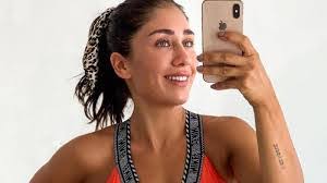 Melissa Chalmers's Instagram, Twitter & Facebook