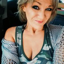 I feel like this a fitting mug for a 3yr old to pick out for mama to use 🤣