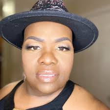 He tried to play it cool — but it was so obvious how much he wanted to be  BFFs 💙 Larry's mom Lexi told us about how Larry and Ruth first met,