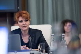 Identifică contribuțiile sociale care trebuie plătite de angajator și angajat pentru salariul minim începând cu 1 ianuarie 2021, salariului de bază minim brut pe ţară garantat în plată, este majorat cu 3,13% de la 2.230 lei la 2.300 lei lunar. Ministrul Muncii Salariul Minim Pe Economie Va Fi Majorat De La 1 Decembrie 2018 Europa Fm