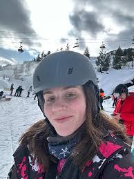 Mallory Dean's Instagram, Twitter & Facebook