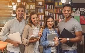 Para um estudante universitário, as férias de natal são preenchidas com a responsabilidade de aproveitar todos os minutos para estudar, uma vez que este período coincide, praticamente, com a época de exames. Esclarecimentos Sobre O Novo Estatuto Do Estudante Internacional Eduportugal