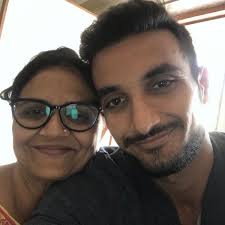 Harshal Patel Height, Age, Wife, Family, Biography & More » StarsUnfolded