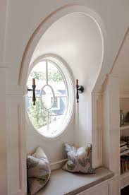 Erker Mit Rundem Fenster Und Sitzbank Ein Echtes Highlight Shingle Style Homes Home Interior Design Home Decor