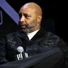 Cheap Smip Jordan Outlet News, low-top sneakers med logoplade, Music,  Sneakers & Sport, Culture, Videos