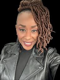 Hi all! I just wanted to introduce myself and share a photo. I'm Candace  and I've been married for 2 years now. 💜