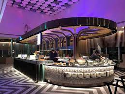 Pin By Kelvin Lin On 1 Restaurant Restaurant Interior Design Restaurant Design Bar Design