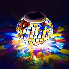 Für jeden geschmack gibt es die passende solarlampe zusätzlich bieten wir ein großes sortiment an teichpumpen, teichfiltern, led leuchten und bewässerungssystemen. Mosaik Glas Ball Garten Solarlampen Lichter Schreibtischlampe Avril Tian Farbwechsel Solar Night Lights Wasserdicht Wiederaufladbarer Solar Tisch Lichter Lampe Fur Innen Dekorationen Amazon De Beleuchtung